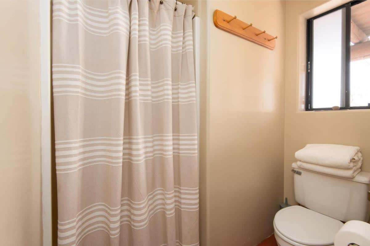 Renovated Lodge - Room 2 With Pool Access Joshua Tree Extérieur photo