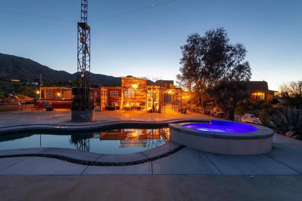 Renovated Lodge - Room 2 With Pool Access Joshua Tree Extérieur photo