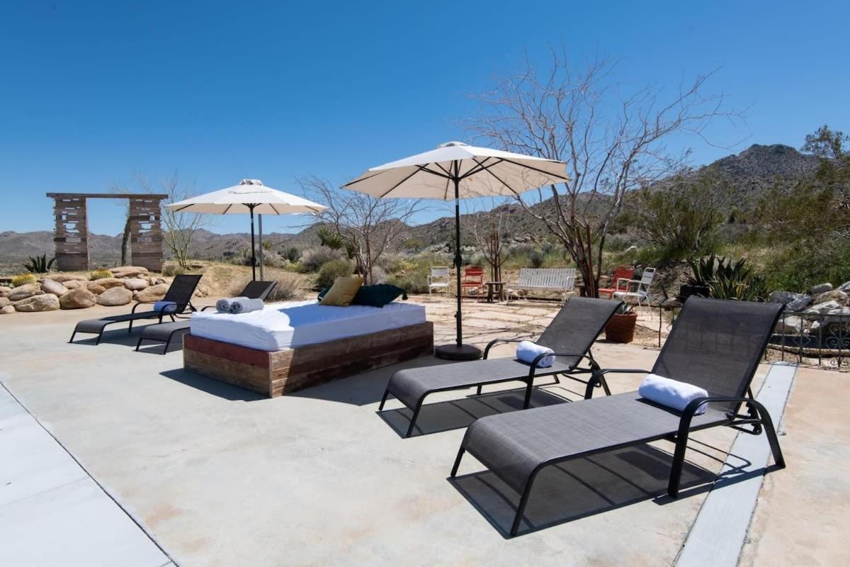 Renovated Lodge - Room 2 With Pool Access Joshua Tree Extérieur photo