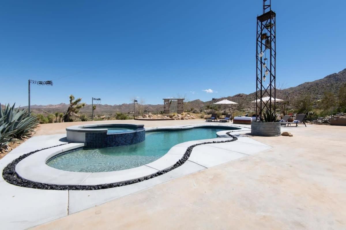 Renovated Lodge - Room 2 With Pool Access Joshua Tree Extérieur photo
