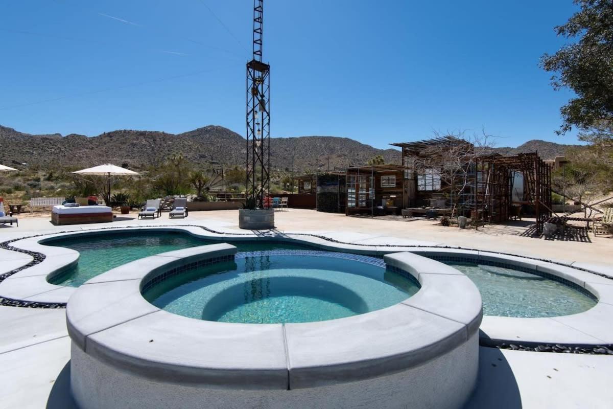Renovated Lodge - Room 2 With Pool Access Joshua Tree Extérieur photo